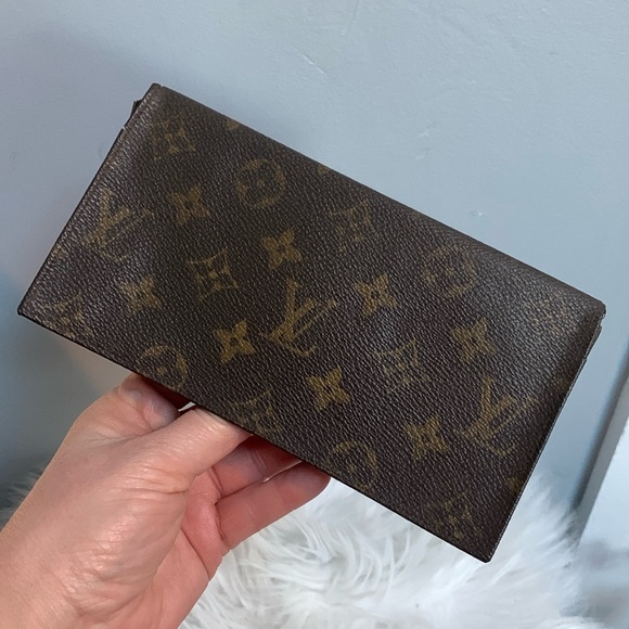 1980 or 81 authentic Louis Vuitton checkbook style wallet - Picture 1 of 17